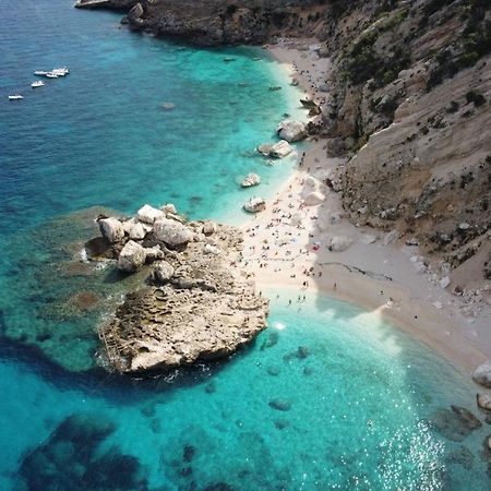 Appartamento Terrazza Vista Mare Cala Gonone Bagian luar foto