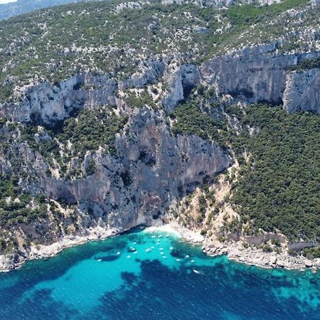 Appartamento Terrazza Vista Mare Cala Gonone Bagian luar foto