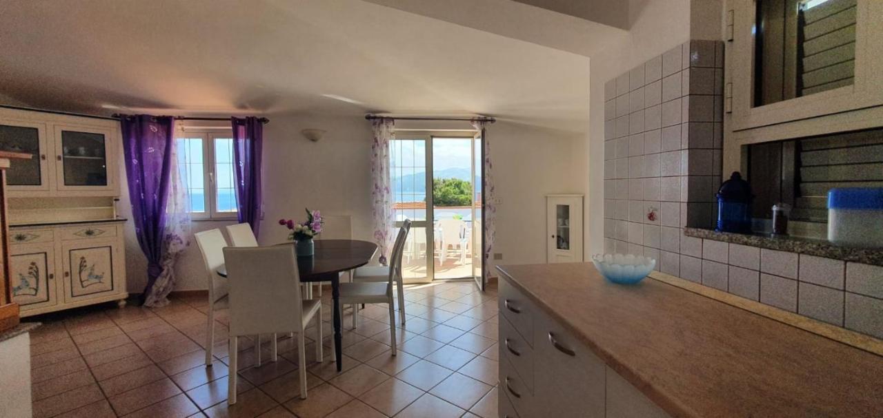 Appartamento Terrazza Vista Mare Cala Gonone Bagian luar foto