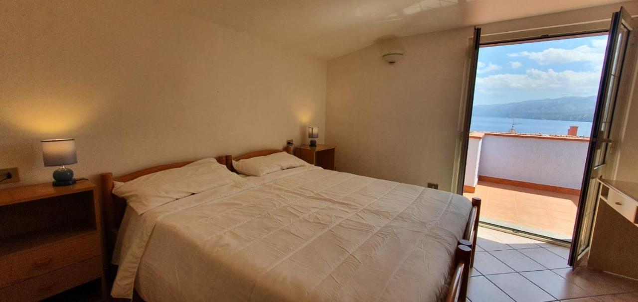 Appartamento Terrazza Vista Mare Cala Gonone Bagian luar foto